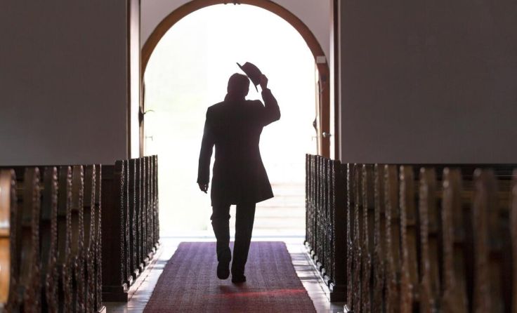 662 Katholiken nahmen 2025 im Bezirk Freistadt den Hut. (Foto: lettas/stock.adobe.com)