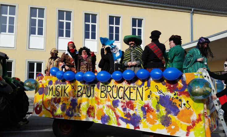 Hoch auf dem gelben Wagen...!!