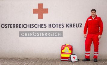 Firma KOBE unterstützt Rotes Kreuz mit First-Responder-Ausrüstung