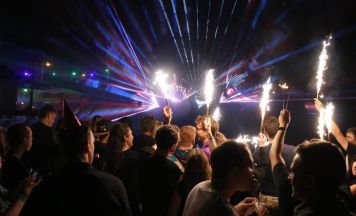 Die Badewiese in Bad Mühllacken wird zur Partylocation