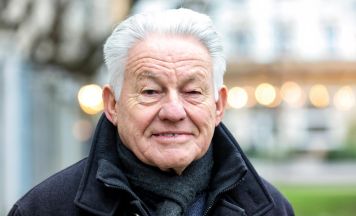 Josef Pühringer erzählt „G’schichtln aus der Politik“