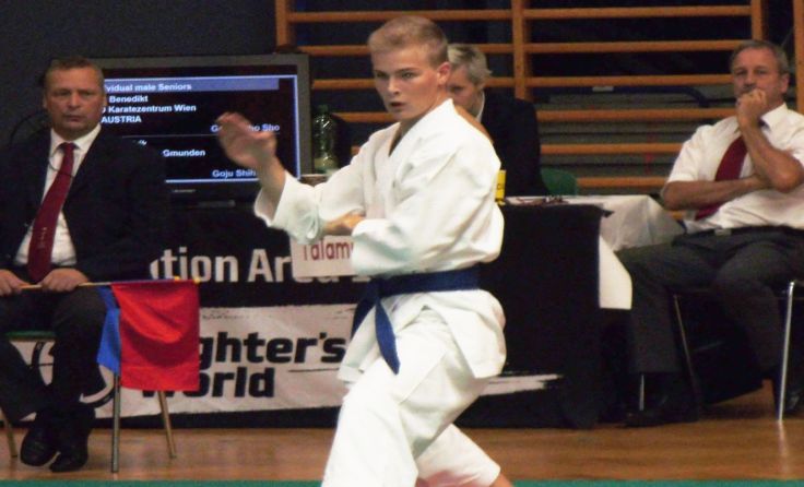 Erik Großhaupt in der Kata „Gojushiho Sho“