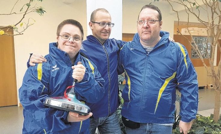 V.l.: Andreas Altof, Trainer Klaus Gallhammer und Günter Pleiner Foto: WS Traun