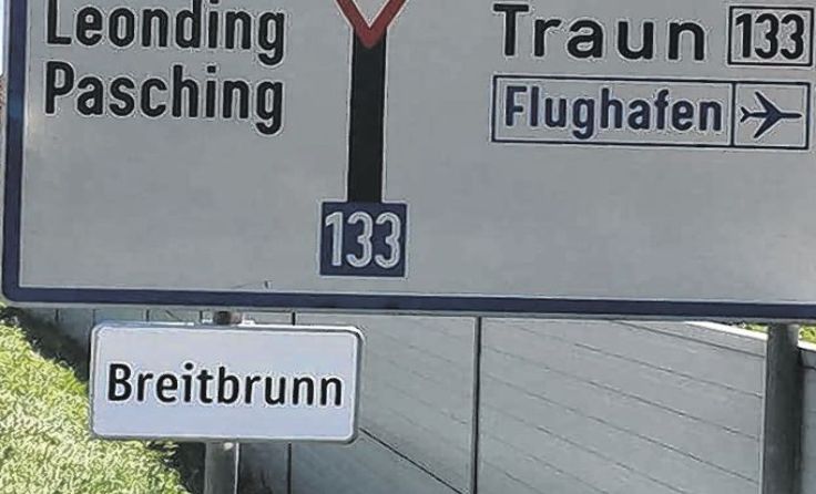 Die Ortstafel „Breitbrunn“ wurde durch dieses Täfelchen ersetzt. 