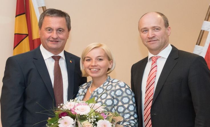 Bgm. Helmut Templ, Vzbgm. Antonia Illecker, Bezirkshauptmann HR Mag. Manfred Hageneder