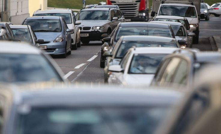 Sind Fahrer bei Hitze überlastet, steigen die Unfälle. Foto: Weihbold