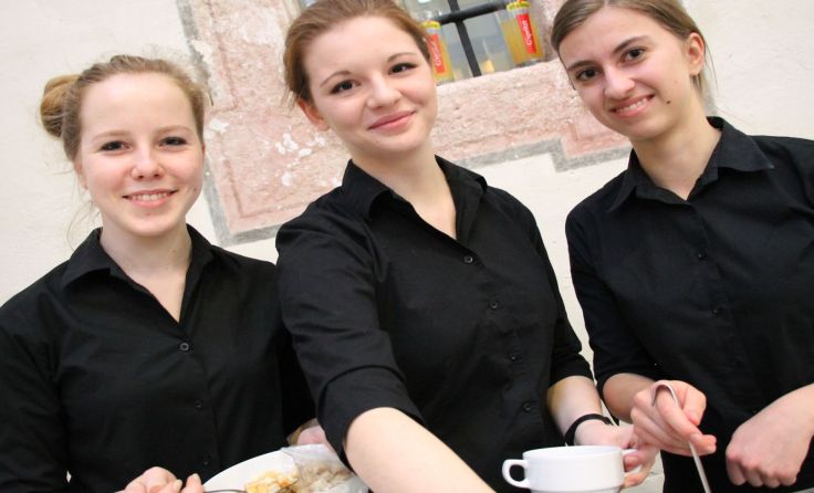 Suppenschöpferinnen: Ines, Marina und Katharina 