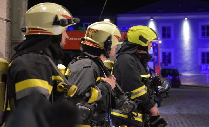 Ein Atemschutztrupp löschte den Brand. Fotos: FF Bad Zell