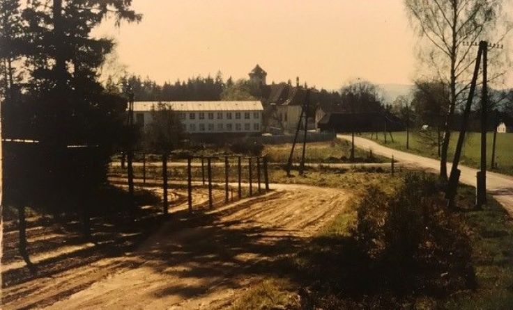 Historisches Bild: der Eiserne Vorhang bei Maria Schnee (CZ) Foto: Quass