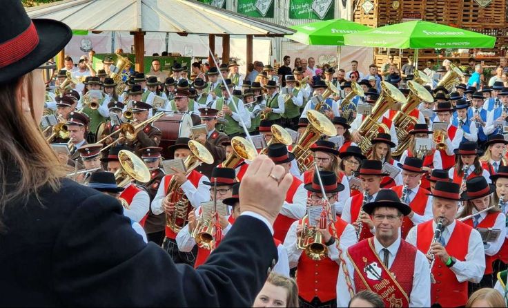 Zehn Musikkapellen aus dem Bezirk Freistadt spielten auf. 