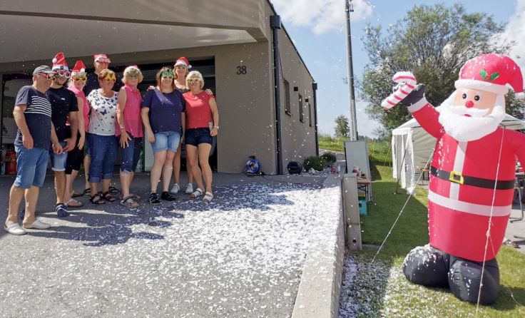 In Heinrichschlag schneit es selbst im Sommer - aber nur auf der Winterseite! Foto: privat