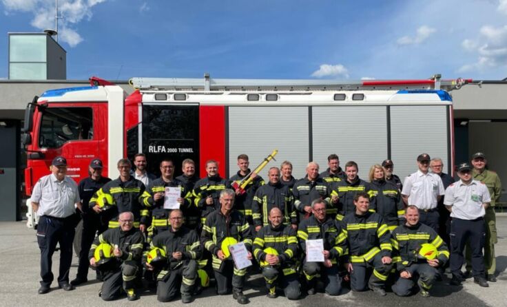 18 Kameraden der FF Hagenberg stellten sich der Prüfung – und bestanden. (Foto: FF Hagenberg)