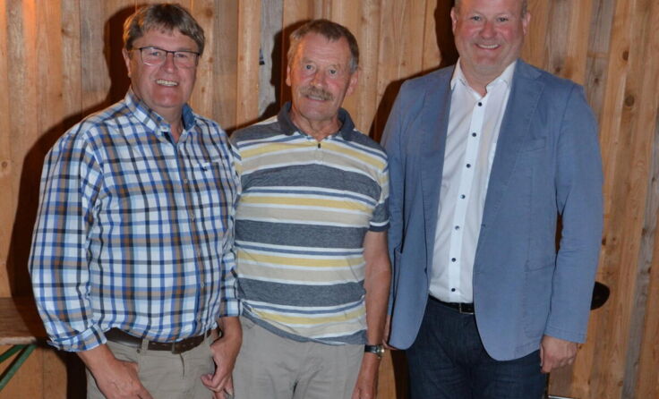 Obmann Alois Kollberger, Franz Rudlstorfer und Bürgermeister Günter Lorenz (v.l.) (Foto: privat)