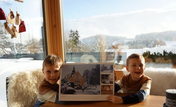 Die jungen Fans des neuen Fotokalenders Peter und Paul Chalupsky (Foto: Margarete Kern)