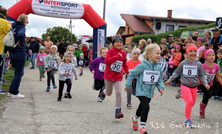 Die Bambinis waren mit Feuereifer bei der Sache. (Foto: Kurt Lengauer/Redleng)