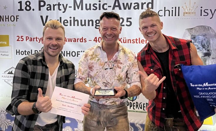 Große Freude bei Siegi, Jürgen und Werner (l.) über die Auszeichnung (Foto: privat)