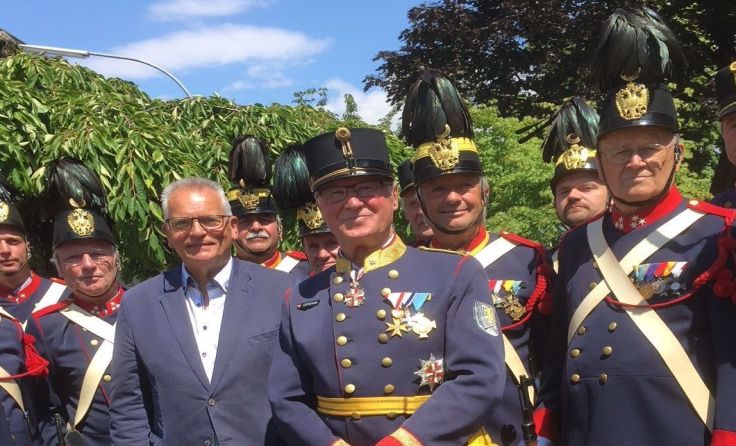 Bürgerkorps-Kameraden mit Gottfried Kneifel und Major Gutmann Foto: Bürgerkorpskapelle Windhaag