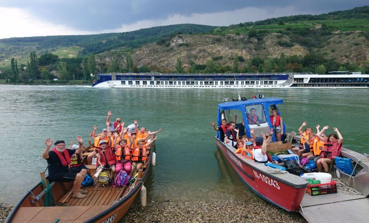 Die Kids hatten viel Freude am Land und im Wasser.