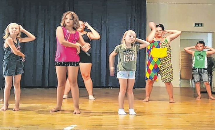 Beim Ferienspiel konnten die Kinder Theaterluft schnuppern.
