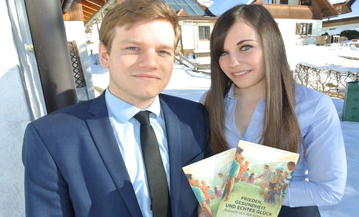 Christoph und Beate freuen sich schon auf die spezielle Einladungsaktion (Foto: JZ)