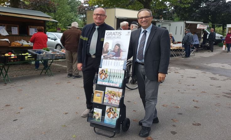 Dieter Kirchberger und Franz Michael Zagler lieben den "Trolley-Dienst"