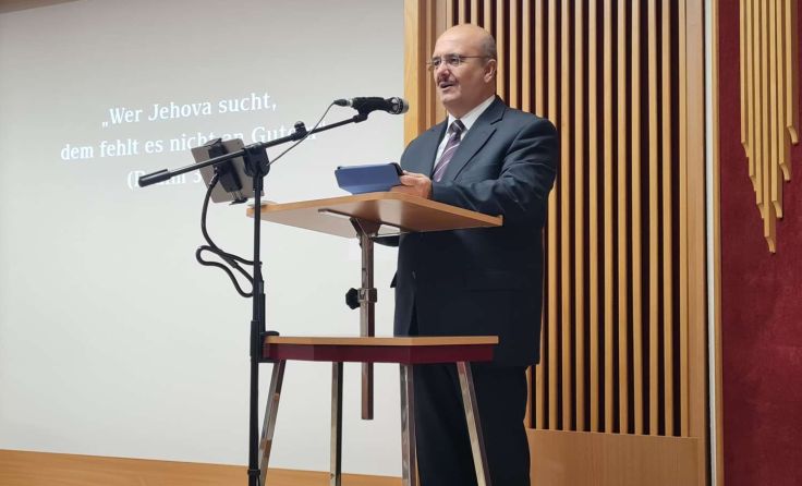 Ludwig Klarer besucht Amstetten und spricht über Lebensfreude (Foto FMZ)