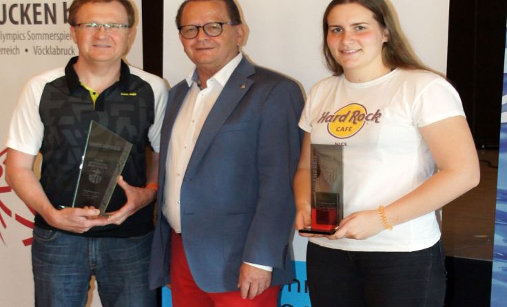 v. l. n. r.: Stadtmeister Helmut Langthaler, Vizebgm. Ernst Ennsberger, Stadtmeisterin Ivana Maric