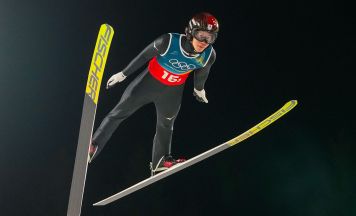 Skisprung-Star sitzt in Dubai fest und kann nicht nach Österreich reisen