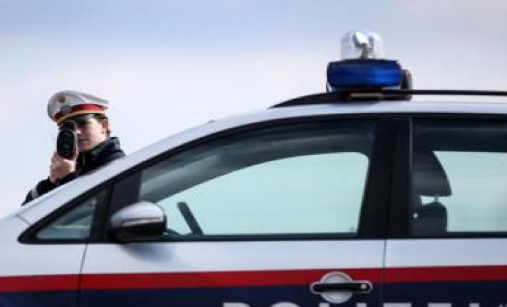 Doppelt so schnell als erlaubt war der 20-Jährige unterwegs. Symbolfoto: Weihbold
