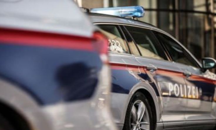 Eine sofortige Fahndung rund um den Tatort verlief negativ. Symbolfoto: Weihbold