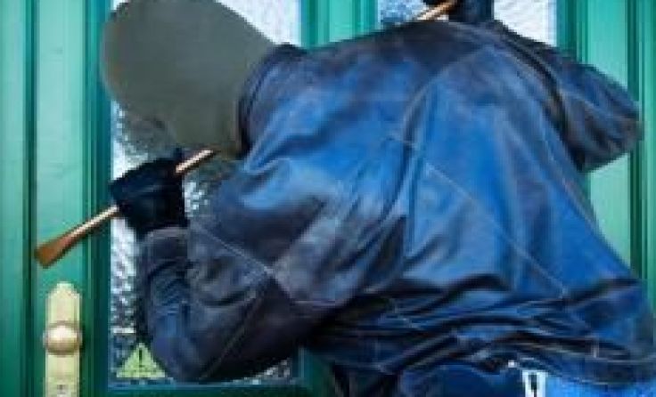 Die Einbrecher gelangten über die Eingangstüre in das Hotel. Symbolfoto: Wodicka