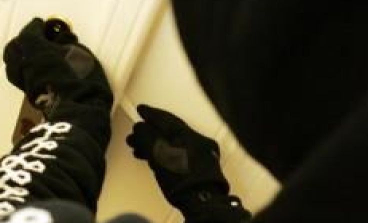 Die bislang unbekannten Täter nahmen zahlreiche Stangen Zigaretten mit. Symbolfoto: Weihbold