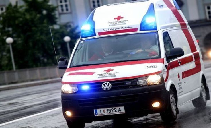 Der verletzte Motorradfahrer wurde nach Altötting ins Krankenhaus gebracht. Symbolfoto: Weihbold