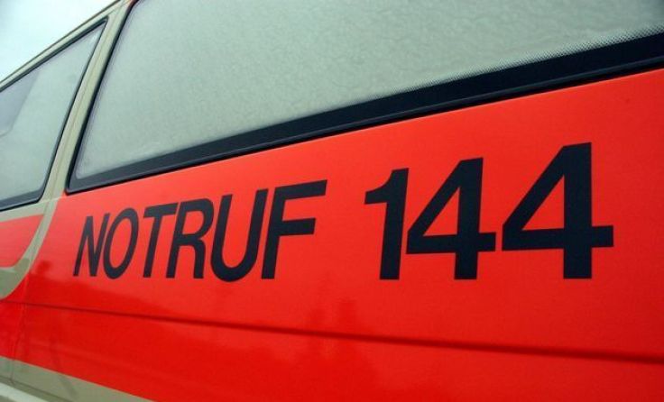 Der 26-Jährige wurde ins Salzkammergutklinikum gebracht. Symbolfoto: Wodicka