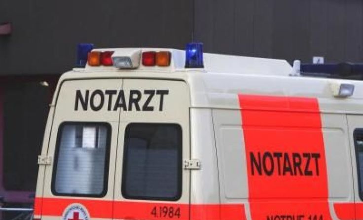 Der 18-Jährige wurde ins UKH Linz gebracht. Symbolfoto: Wodicka