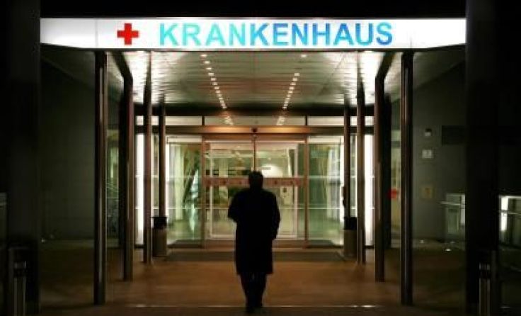 Die 79-Jährige wurde ins UKH Linz gebracht. Symbolfoto: Weihbold