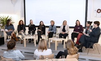 Diskussion über die mediale Sichtbarkeit von Frauen in Steyr
