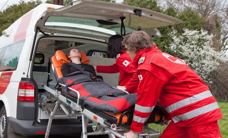 Im Rahmen des Zivildienstes kann man unter anderem für die Rettung arbeiten. Foto: ÖRK