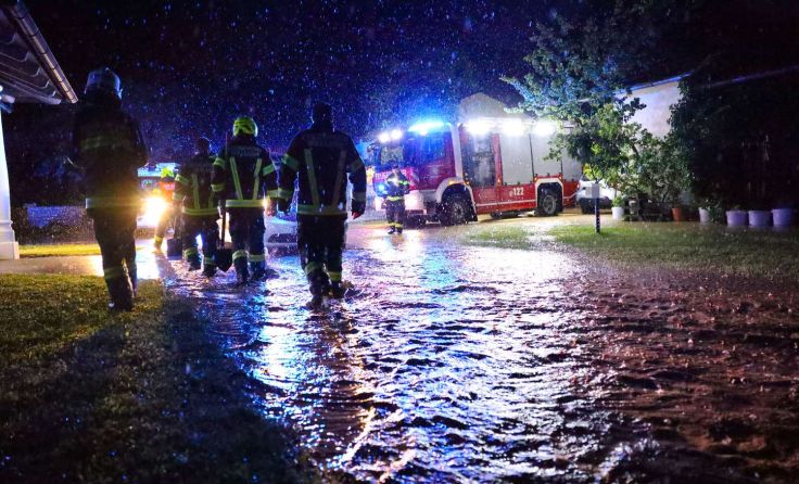 Überflutete Siedlung in Wallern an der Trattnach (Foto: laumat.at/Matthias Lauber)