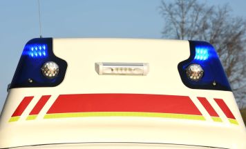 Unfall mit Hallenkran: 61-Jähriger im Bezirk Gmunden schwer an der Hand verletzt