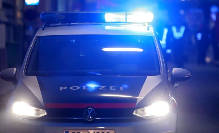 Die Polizei nahm dem jungen Mann den Führerschein ab. (Symbolfoto: Weihbold)