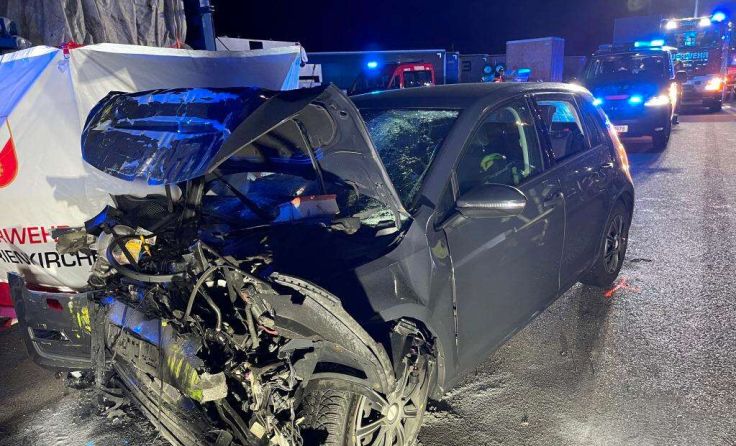 Das Unfallwrack (Foto: FF Suben)