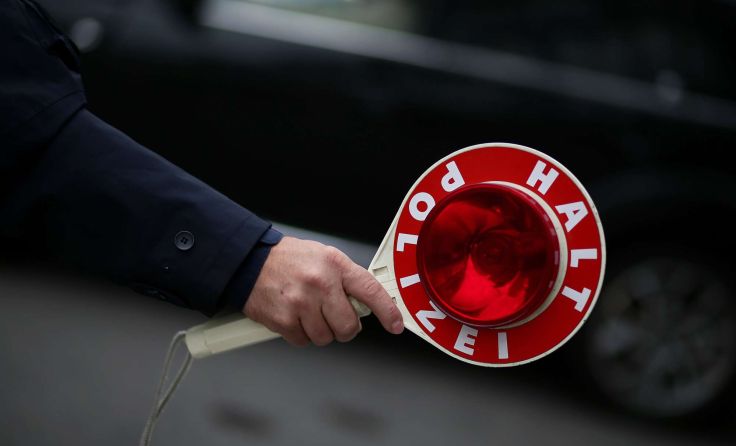 Ein Polizist erkannte den Alko-Radler wieder und hielt ihn an. (Symbolfoto: Weihbold)