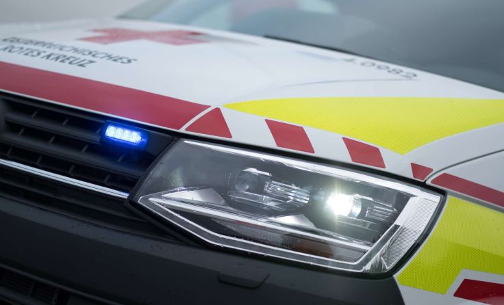 Die Rettung brachte die Frau ins Krankenhaus. (Symbolfoto: Hannerphotography)