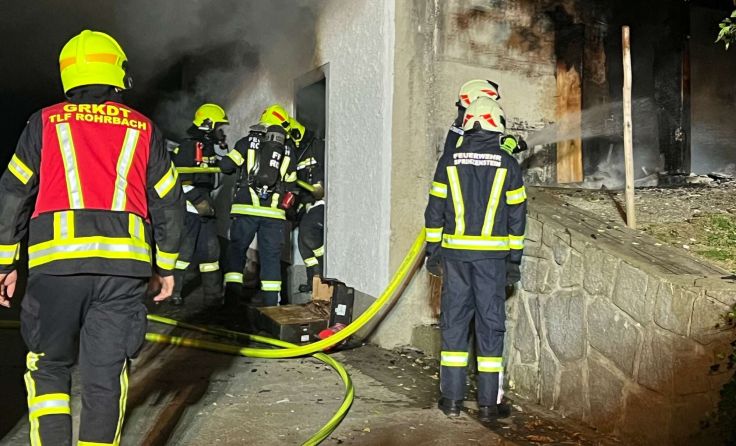 Die Feuerwehrleute hatten die Lage schnell im Griff. (Foto: FF Rohrbach)