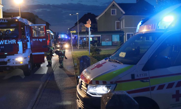 Feuerwehr, Rettung und Polizei standen im Einsatz. (Foto: laumat.at/Matthias Lauber)