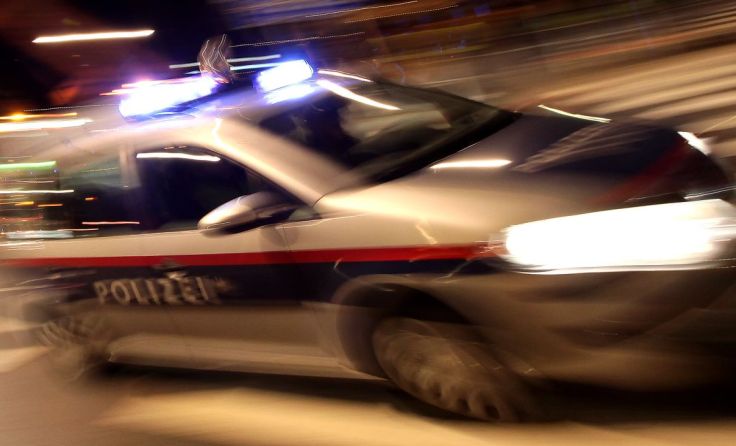 Der Täter ist noch flüchtig. Symbolfoto: V. Weihbold