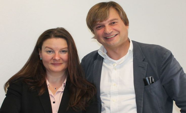 Karin Doppelbauer und Gerhard Edelsbacher (v. l.) beim Sommergespräch mit Tips. Foto: C. Kerbl