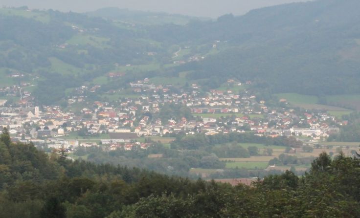Der Ausblick vom Ziehberg auf das Kremstal. Foto: Carina Kerbl