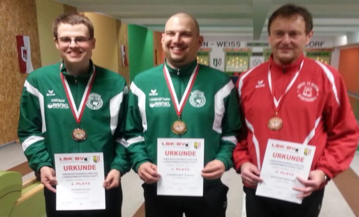 Daniel Ecker, Landesmeister Thomas Langbauer und Karl Hofpointner (v. l.). Foto: SV GW Mdf.